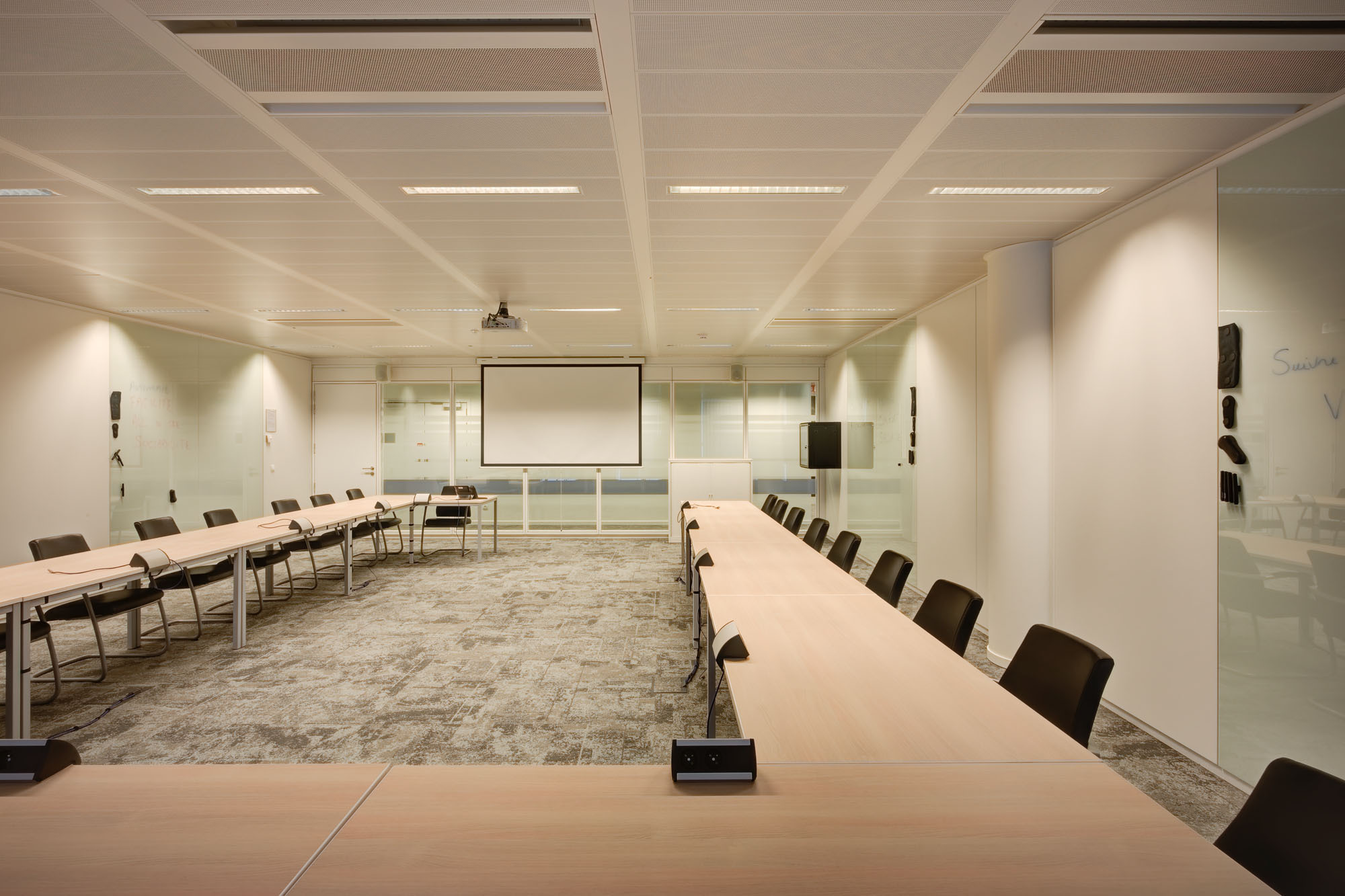 BNP PARIBAS FORTIS CHARLEROI